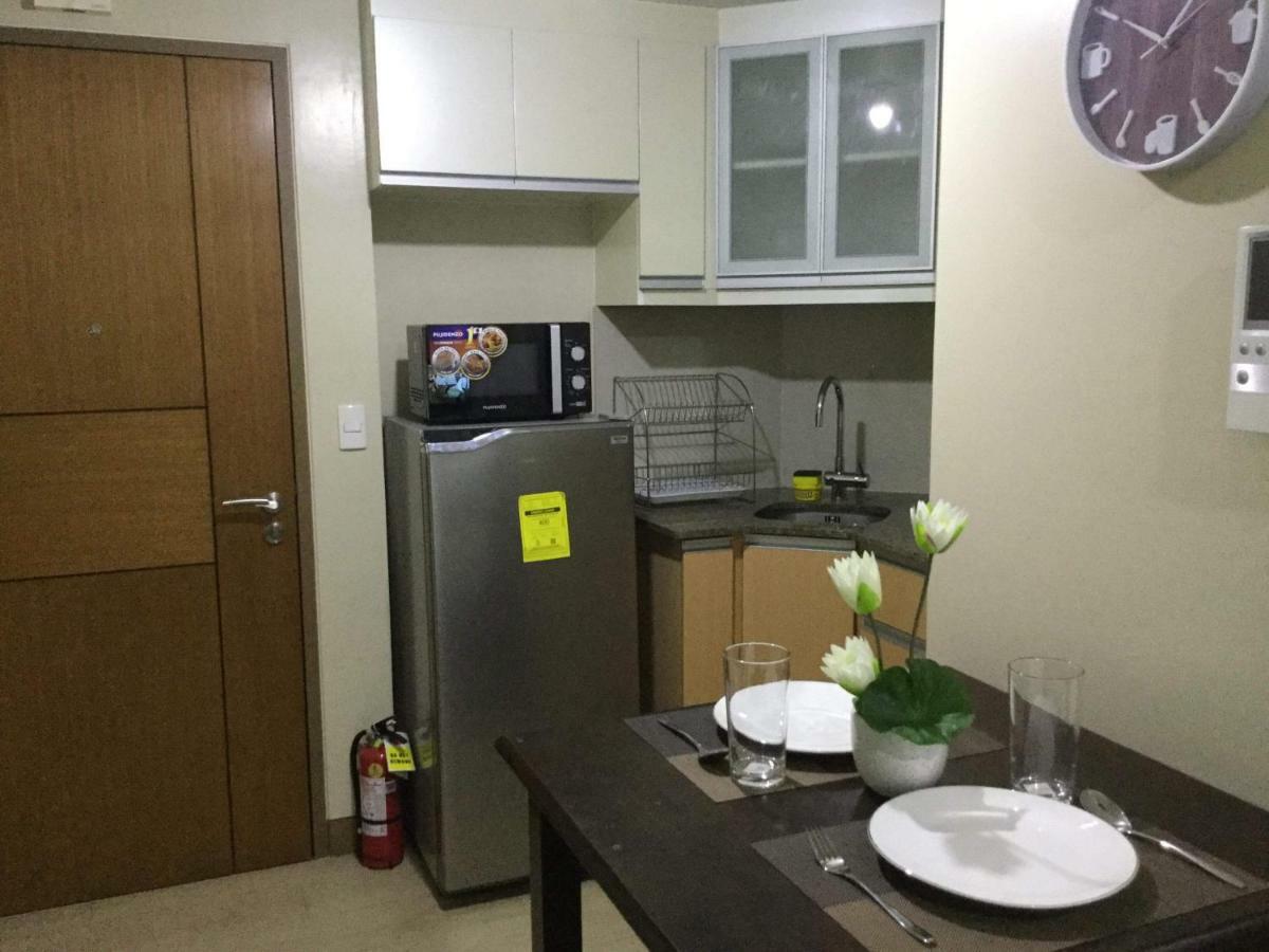 Palm Tree Villas 2 มะนิลา ภายนอก รูปภาพ